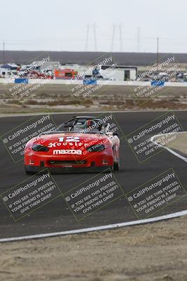 media/Jan-25-2025-CalClub SCCA (Sat) [[03c98a249e]]/Race 5/